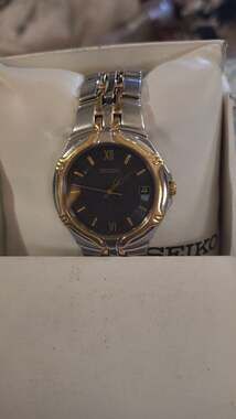 Seiko Men's Two-Tone Stainless Steel Blue Dial Quartz Watch SGE514